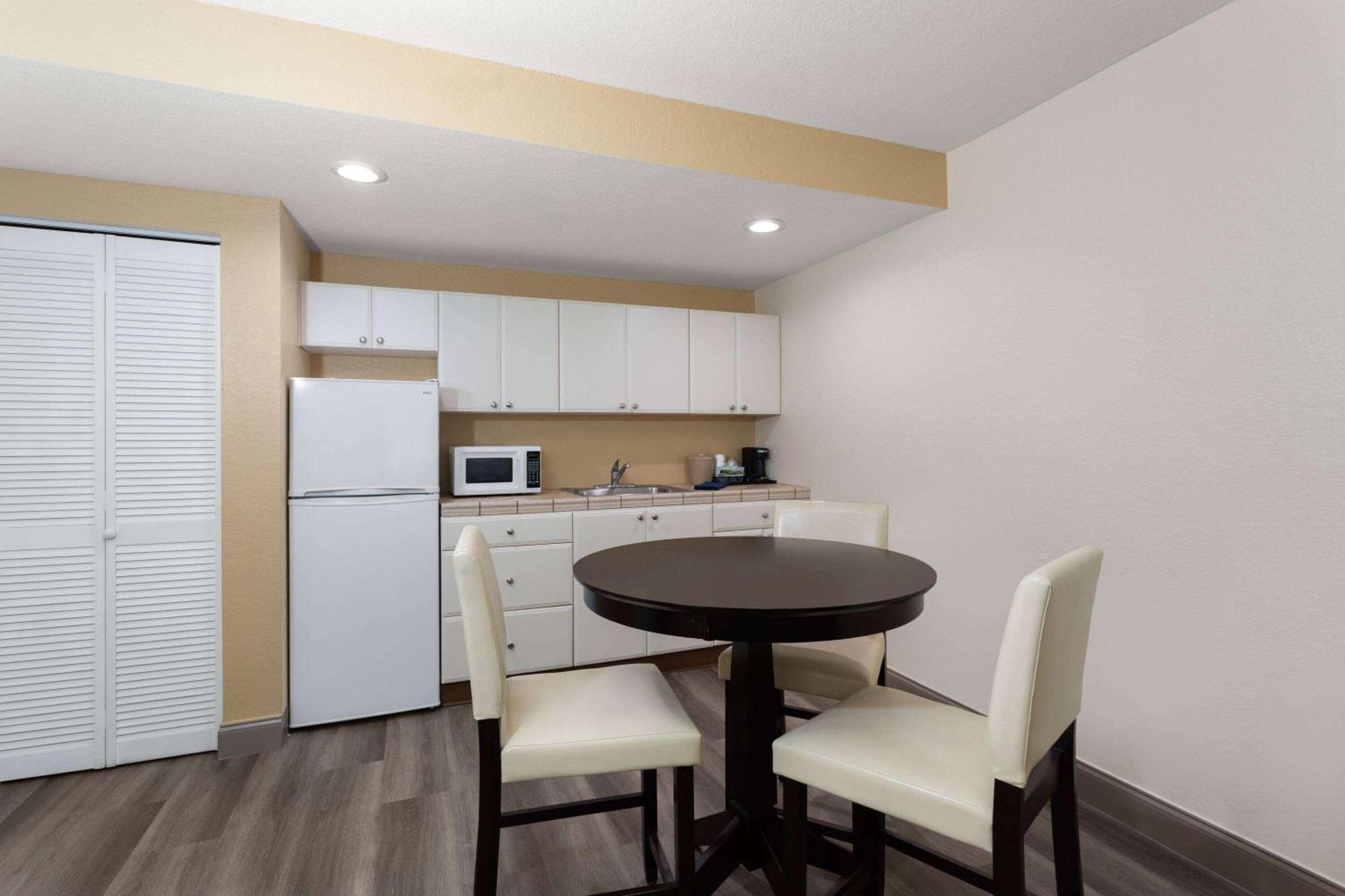 Baymont By Wyndham Punta Gorda/Port Charlotte Hotell Exteriör bild