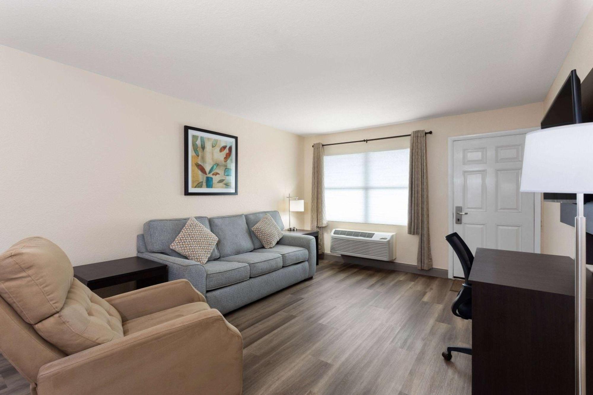 Baymont By Wyndham Punta Gorda/Port Charlotte Hotell Exteriör bild