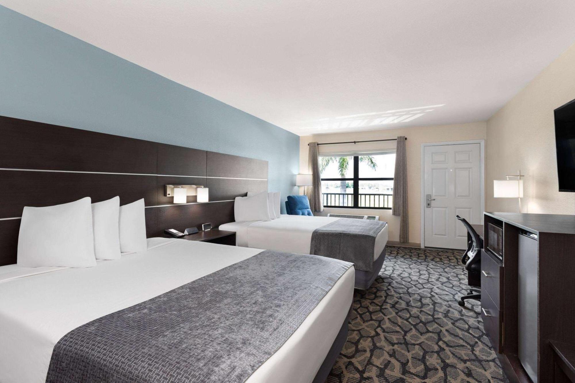 Baymont By Wyndham Punta Gorda/Port Charlotte Hotell Exteriör bild